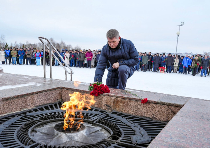В ЧУВАШИИ ПОЧТИЛИ ПАМЯТЬ ЗАЩИТНИКОВ ОТЕЧЕСТВА