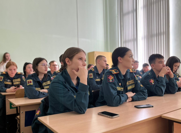 В колледже состоялась встреча с представителем Пограничной службы ФСБ России из г.Сочи