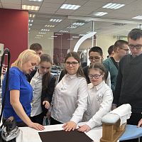 Учащиеся школ познакомились с профессиями на профориентационных мероприятиях в рамках чемпионата «Абилимпикс»!