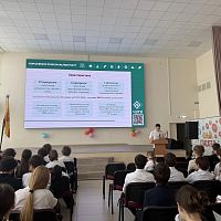 Амбассадоры проекта «Профессионалитет» из Чебоксарского экономико-технологического колледжа посетили СОШ № 48 и СОШ № 38 города Чебоксары