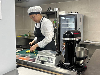 Студенты Чебоксарского экономико-технологического колледжа активно представляют компетенции «Поварское дело» , «Кондитерское дело», «Банковское дело» в Чемпионате профессионального мастерства «Профессионалы» - 2026