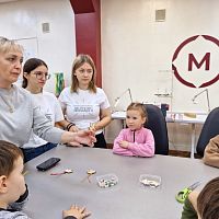 В рамках проекта "Профессионалитет- детский сад» прошёл творческий мастер-класс и экскурсия по швейной мастерской