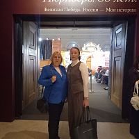Посещение масштабной экспозиции, посвященная Великой Отечественной войне