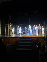 Спектакль «Осталась одна Таня» в русском драматическом театре