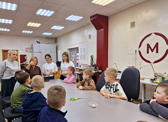 В рамках проекта "Профессионалитет- детский сад» прошёл творческий мастер-класс и экскурсия по швейной мастерской