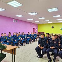 Встречи представителей военкомата со старшими курсами