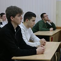 Встреча студентов колледжа с представителем Пограничного управления ФСБ России по Сахалинской области