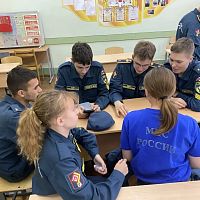 «Свой среди своих: как не дать себя использовать» 