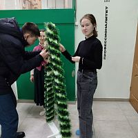 Новогоднее настроение царит в студенческих общежитиях колледжа