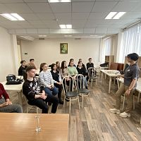 В Чебоксарском экономико-технологическом колледже  Минобразования Чувашии участников студенческих отрядов  обучают по профессии «Бармен»