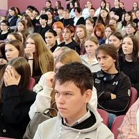 Серьёзная встреча для первых курсов - вместе с представителями Госавтоинспекции