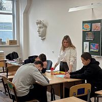  8 декабря - «Международный день художника»