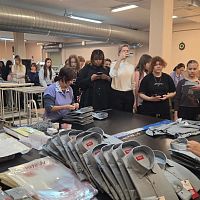 Студенты «Профессионалитета» побывали на швейной фабрике: от эскиза до готового изделия