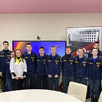 25 декабря — день, когда в России отмечают принятие Федеральных конституционных законов о Государственных символах РФ