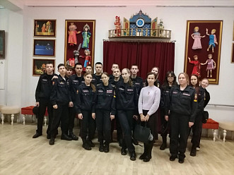 19 октября группы ПД-3К-25 и ПБ-1-26 вместе с преподавателями Гавриловой Т.Ю. и Соколовой Ю.А. посетили Чувашский государственный театр кукол