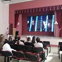 Кинопоказ фильма "Гагарин. Первый в космосе"
