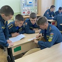 «Свой среди своих: как не дать себя использовать» 