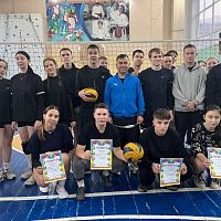 Товарищеский матч по волейболу 