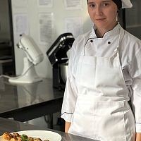 В Чебоксарском экономико-технологическом колледже проходит демонстрационный экзамен по профессии «Повар, кондитер»!
