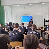  Встреча студентов с участковым инспектором ПДН — Демидович Динарой Александровной