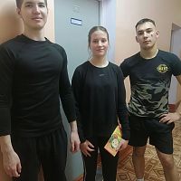 В общежитии № 1 прошло захватывающее спортивное событие — соревнование по настольному теннису!