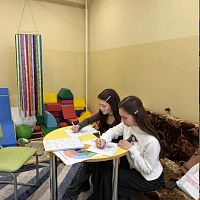 Не просто линии, а снятие напряжения: как проходят наши занятия с чемпионами