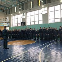 Традиционная линейка с поднятием Государственного флага Российской Федерации и Флага Чувашской Республики