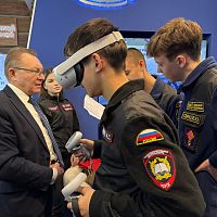 19 декабря студенты поискового отряда «Землянка» под руководством преподавателей Капранова А.В. и Генералова А.Н. посетили историко-патриотический центр ЧГУ им. И.Н. Ульянова «Наследники Победы»