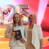 Во втором корпусе колледжа 3 июля состоялось вручение дипломов отделения "Подготовки рабочих кадров и специалистов сферы услуг и профессионального обучения лиц с ограниченными возможностями здоровья" и "Экономико-технологического отделения" 