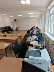Студенты по специальности «Банковское дело» приступили к сдаче демонстрационного экзамена в рамках государственной итоговой аттестации