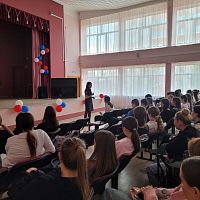 Беседа со студентками 1 курса на тему: "Профилактика совершения преступлений против половой неприкосновенности и половой свободы несовершеннолетних"