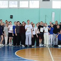 Весёлые старты: первый курс показал силу, ловкость и командный дух!